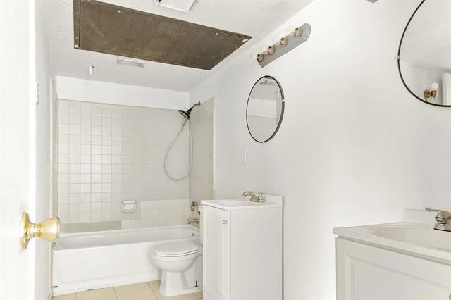 Building Photo - 2438 Limestone Dr