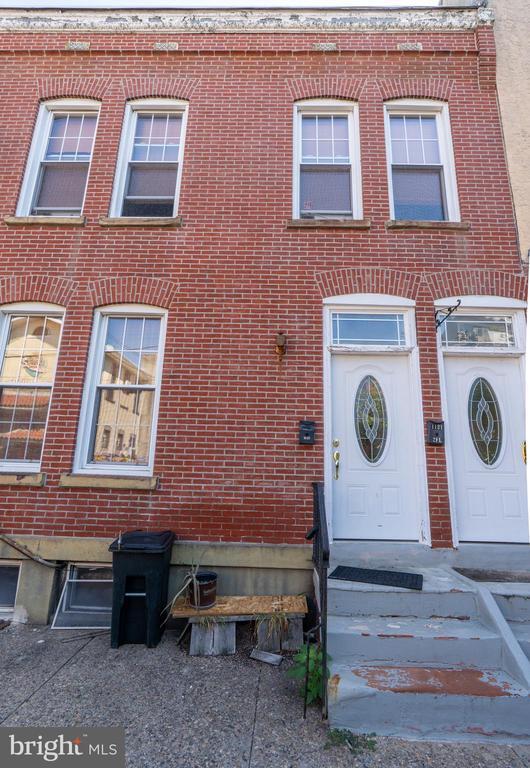 Primary Photo - 1121 S 13th St