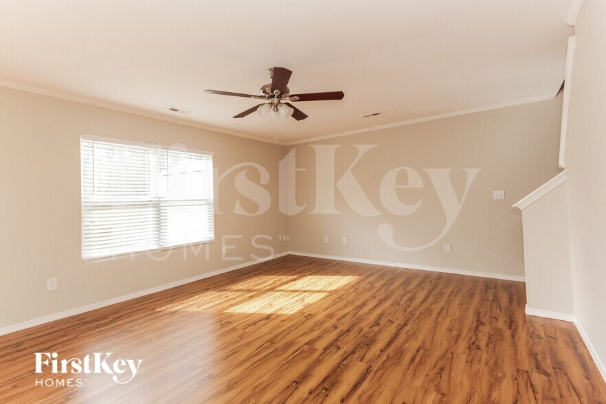 Building Photo - 10833 Dry Stone Dr