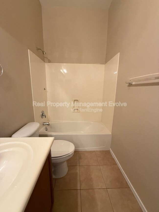 Building Photo - 16825 S 30th Ave