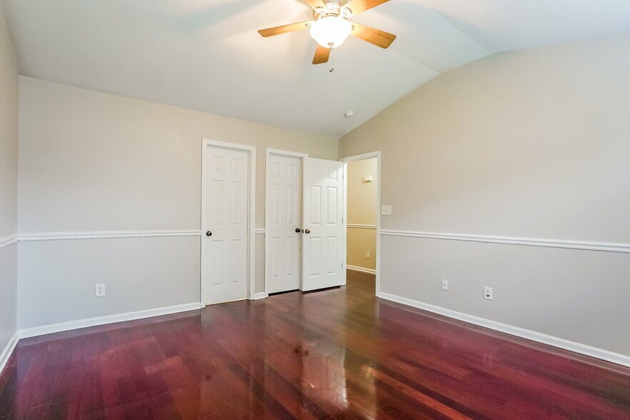 Building Photo - 3810 Tyler Bluff Ln