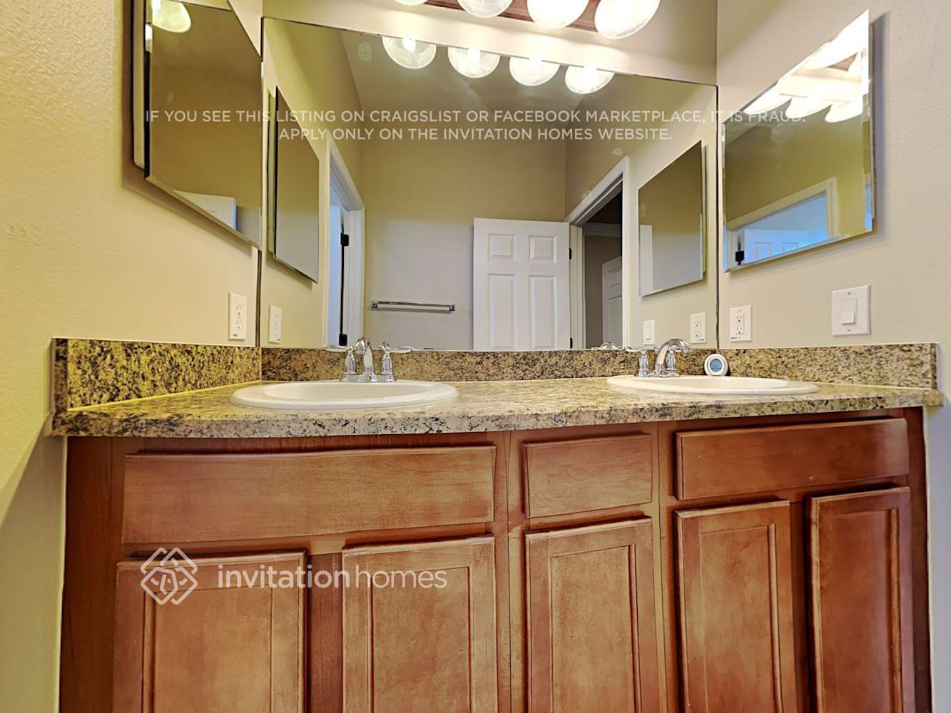 Building Photo - 2202 Lune Ct