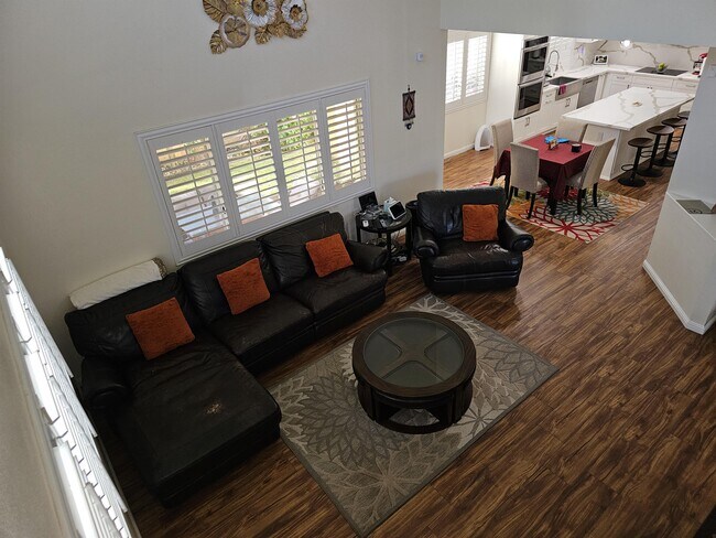 Building Photo - 91-305-305 Hoalauna Pl