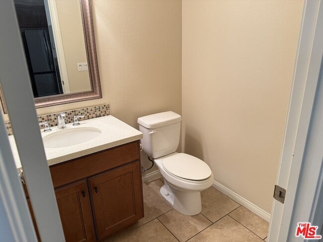 Building Photo - 1120 Columbia Trl