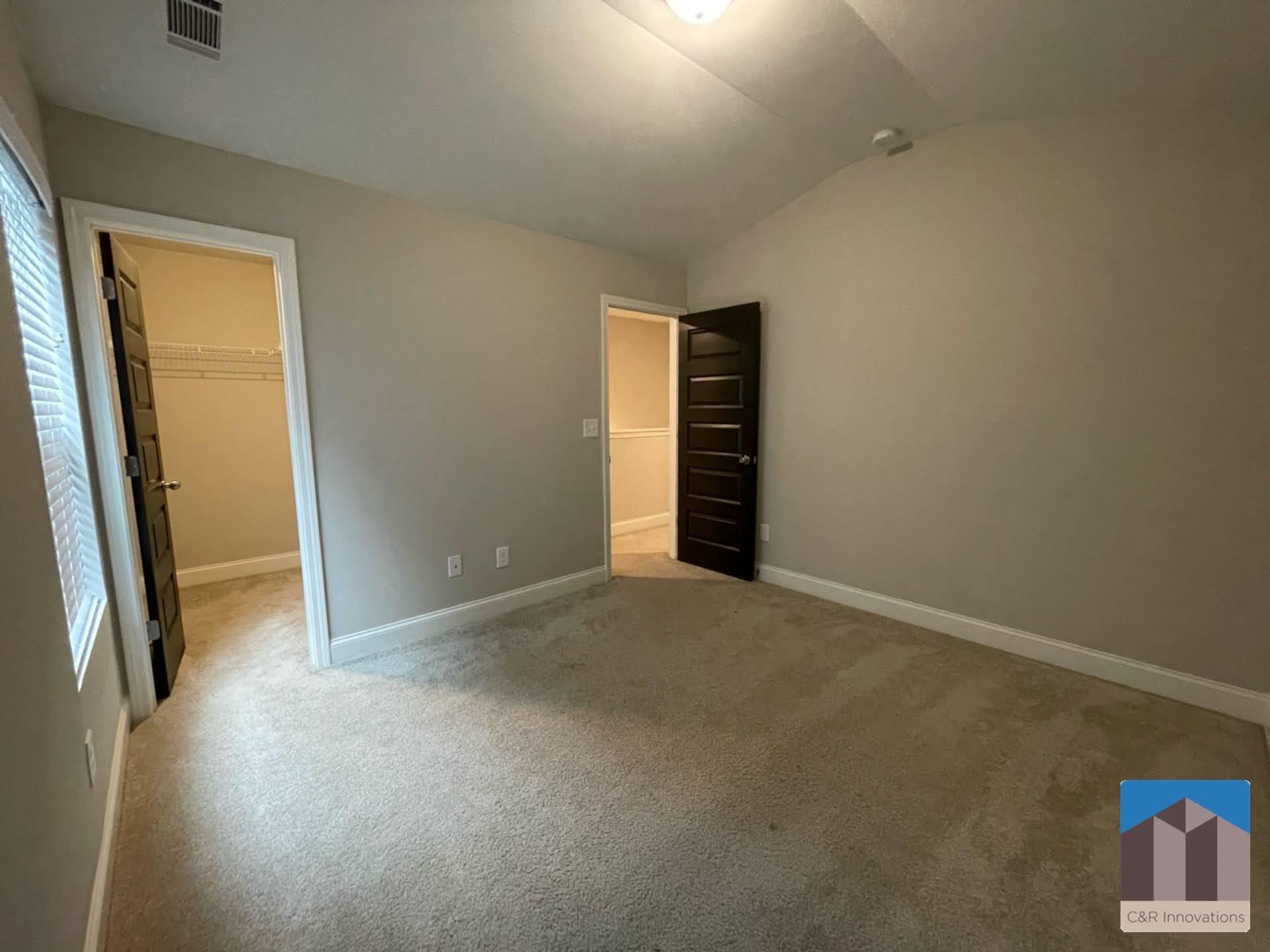 Building Photo - 300 Omnia Ridge Way