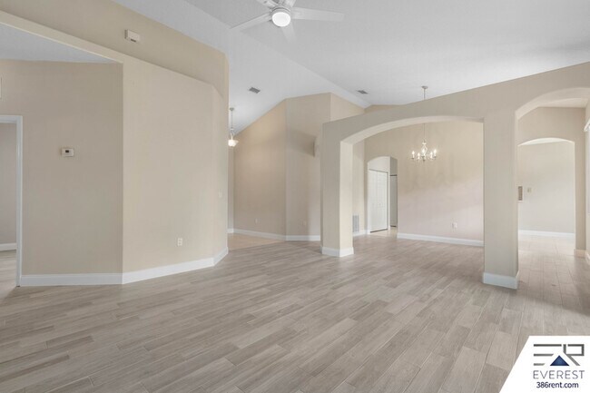 Building Photo - 34 Utrillo Pl