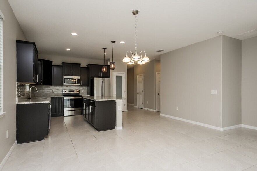 Building Photo - 3687 Moca Dr