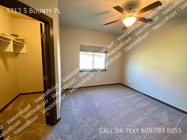 Building Photo - 5713 S Bounty Pl