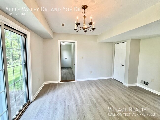 Building Photo - 914 Apple Valley Dr