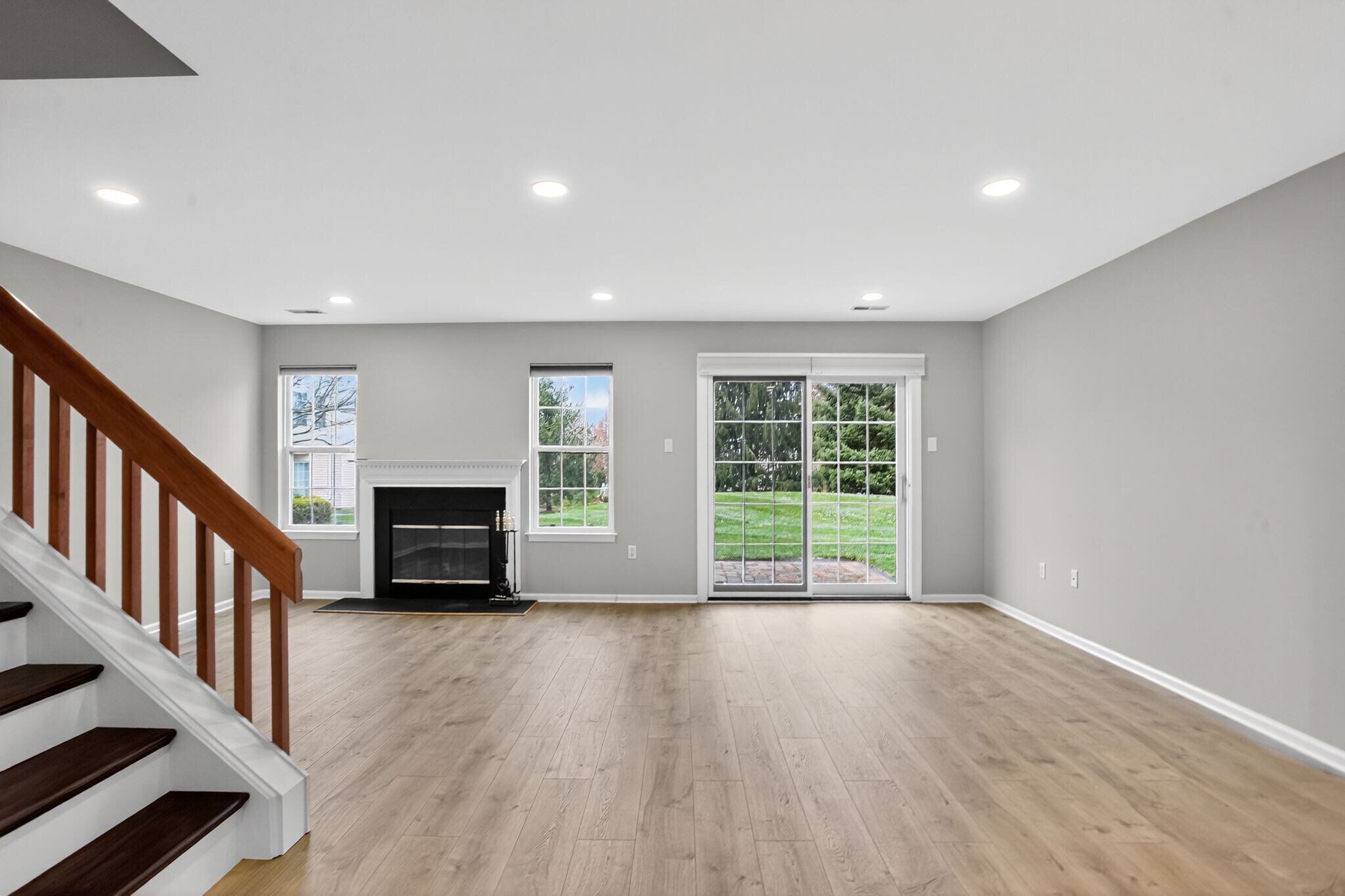 Building Photo - 2801 Harvard Ct