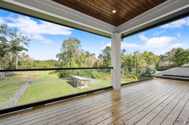 Building Photo - 9825 Fawn Vw Dr