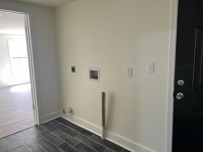 Building Photo - 4327 Welota Dr