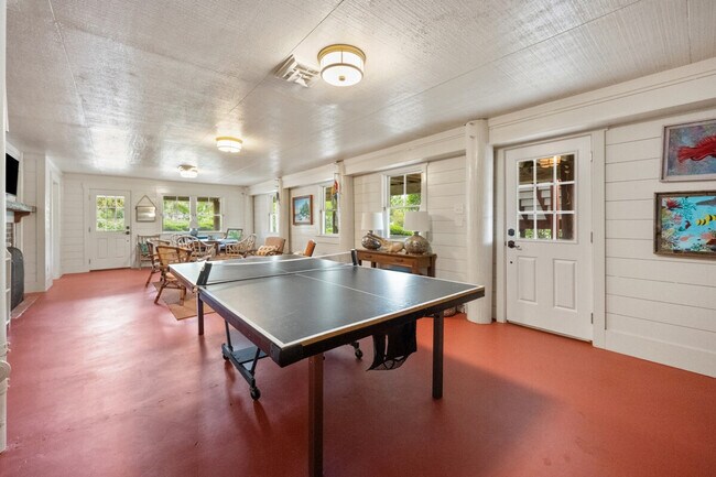 Building Photo - 858 Debordieu Blvd