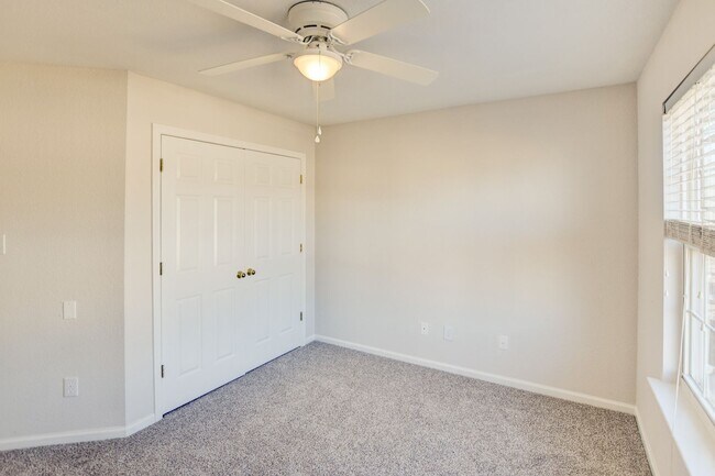 Building Photo - 2112 Seastone Trce