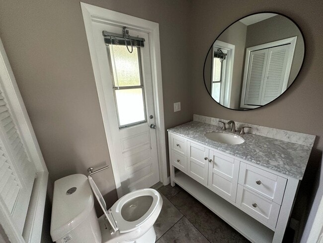 Building Photo - 7243 Encina Ln