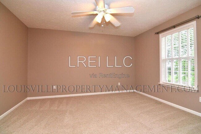 Building Photo - 4625 Oak Pointe Dr