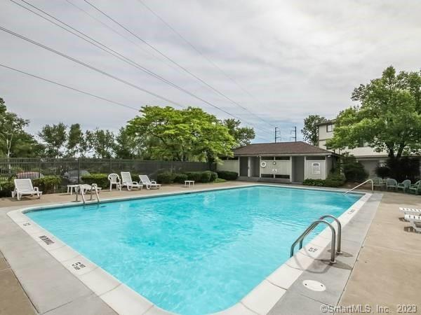 Building Photo - 27 Crows Nest Ln