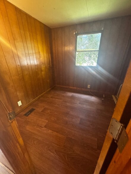 Building Photo - 55 Rose Hill Dr