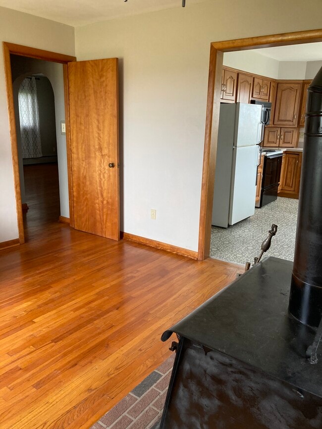 Hardwood floors - 8370 N 300 W-90