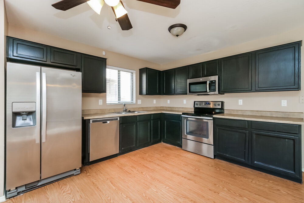 Building Photo - 3251 W Carlos Ln