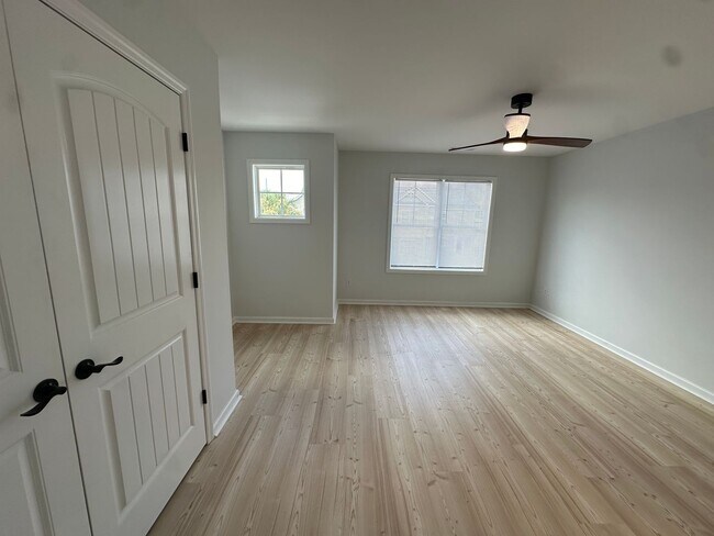 Building Photo - 4554 Exuma Ln