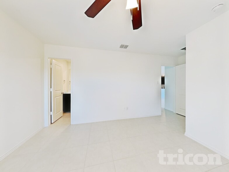 Building Photo - 2506 Perennial St