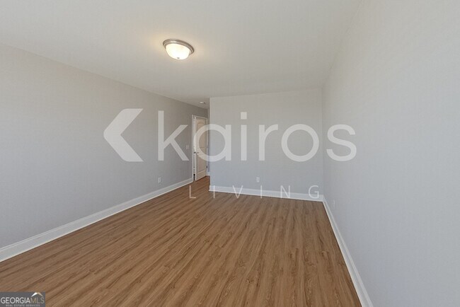 Building Photo - 228 Western Red Cedar Dr