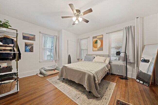 Building Photo - 36 Walnut St