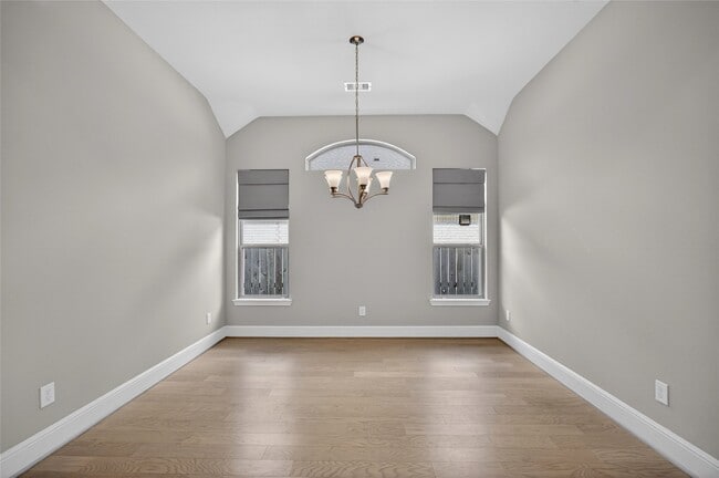 Building Photo - 3031 Lantana Trl