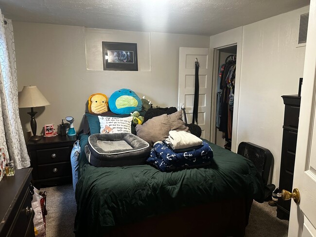 Building Photo - 2118 7th Ave