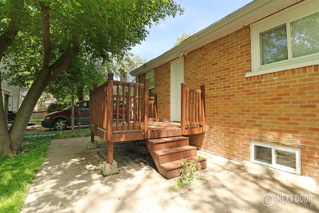Building Photo - 392 Firwood St