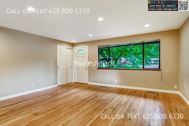 Building Photo - 7524 137th Ave NE