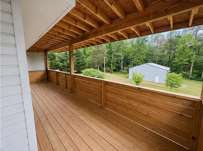 Building Photo - Peaceful Country Retreat