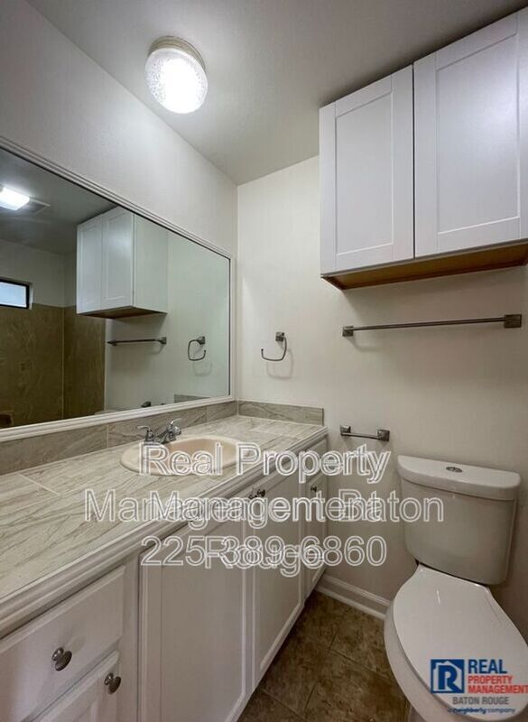 Building Photo - 5084 Cumberland Cove Dr