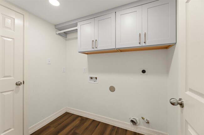 Building Photo - 15006 Sapling Oak Ct