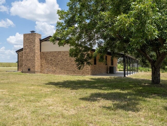 Building Photo - 375 Brown Rd