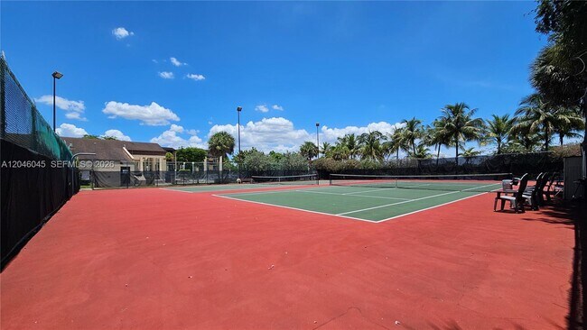 Building Photo - 14311 N Kendall Dr