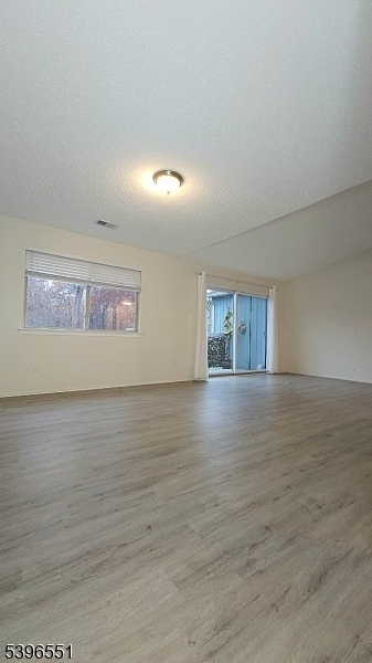 Building Photo - 124 Drake Ln