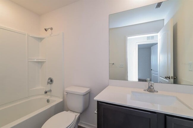 Building Photo - 429 Kensington View Dr