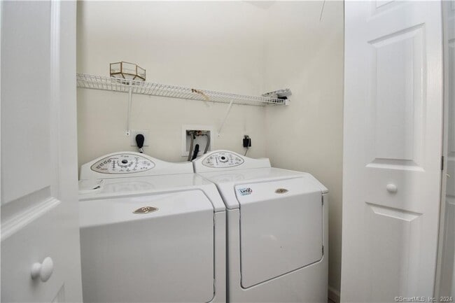 Building Photo - 1302 Briar Woods Ln