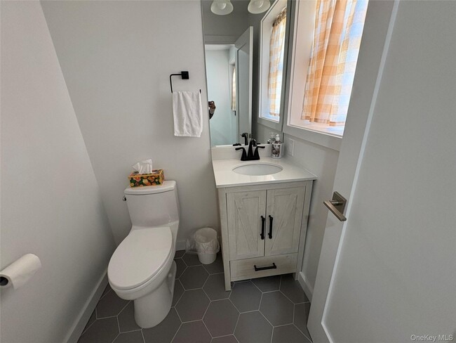 Building Photo - 46 Maxwell Ave