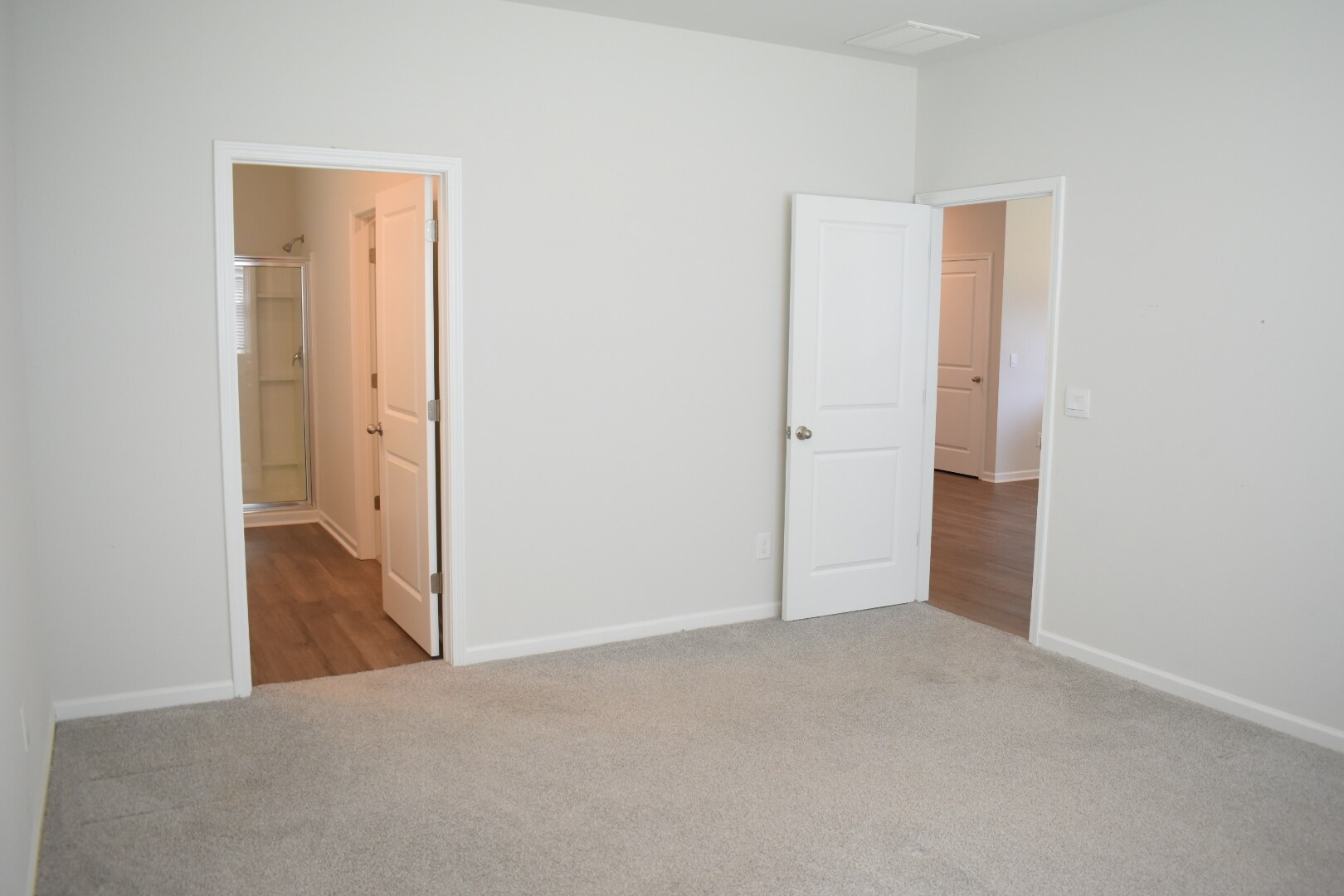 Building Photo - 832 Delta Ct