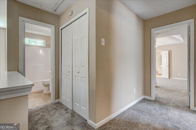 Building Photo - 1475 Trafalgar Way