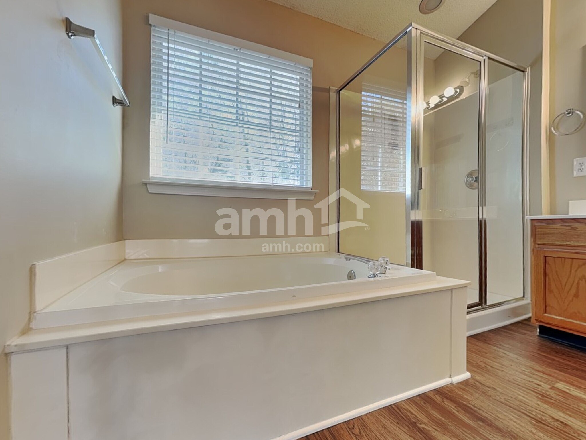 Building Photo - 2888 Shadow Brook Ct NW