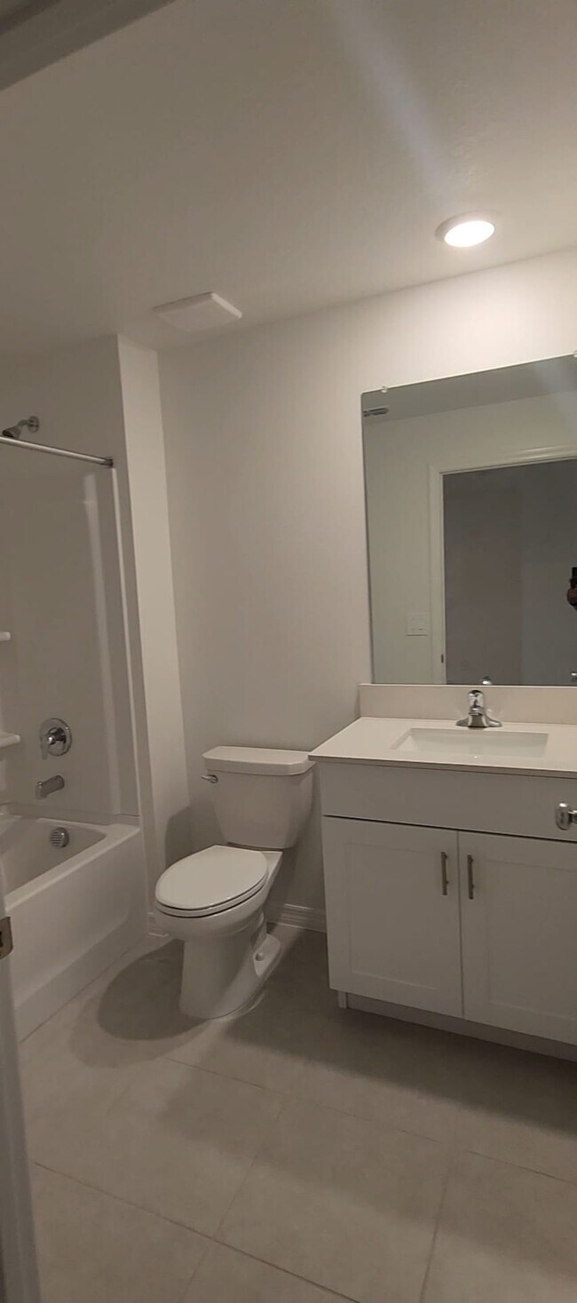 Building Photo - 11041 65th Ter E