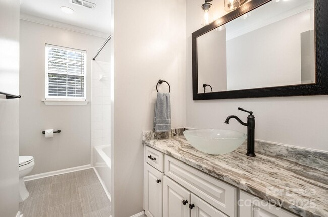 Building Photo - 111 Monterey Dr