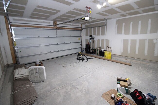 Building Photo - 4BR/2BA in Woodbine, GA