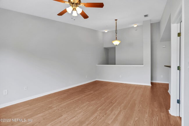 Building Photo - 7051 Deer Lodge Cir