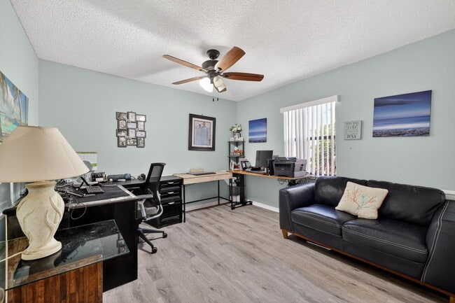 Building Photo - 6180 30th Ct S