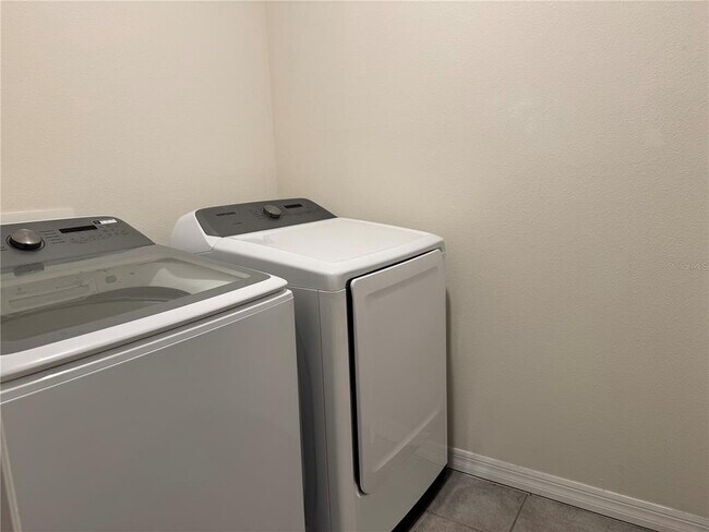 Building Photo - 5849 Arlington River Dr.